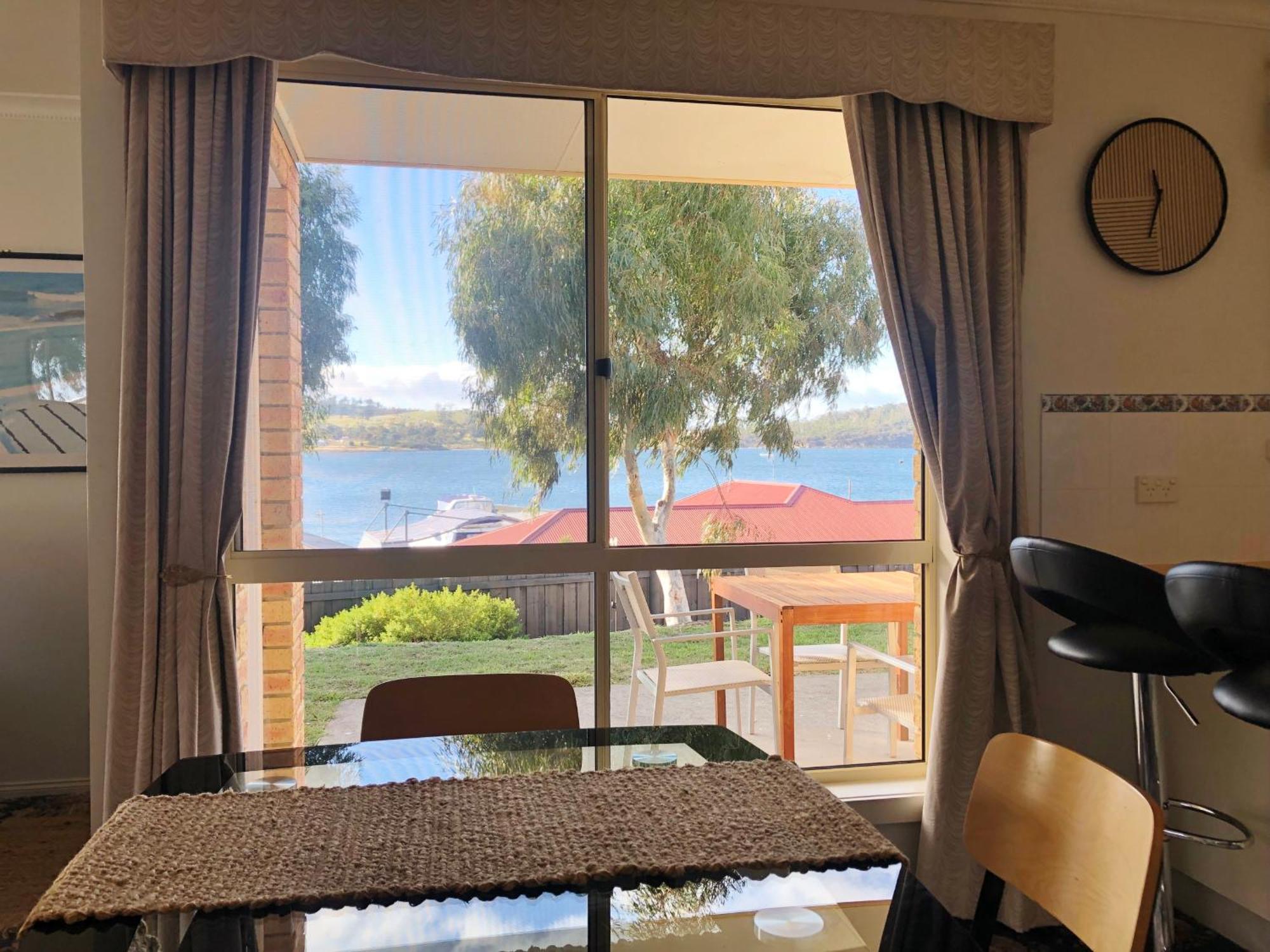 Eastcoaster Tasmania Hotel Orford Room photo