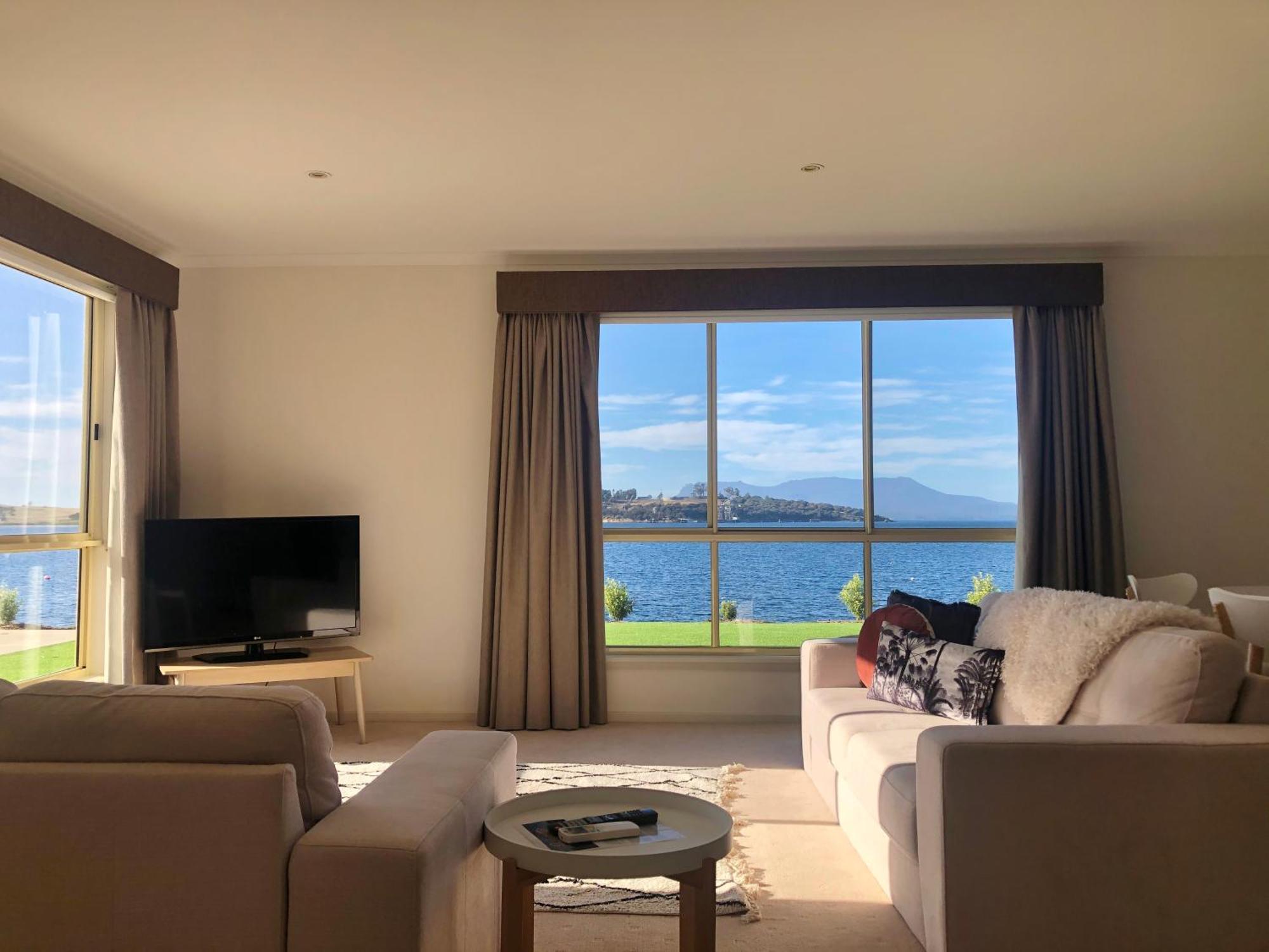 Eastcoaster Tasmania Hotel Orford Room photo
